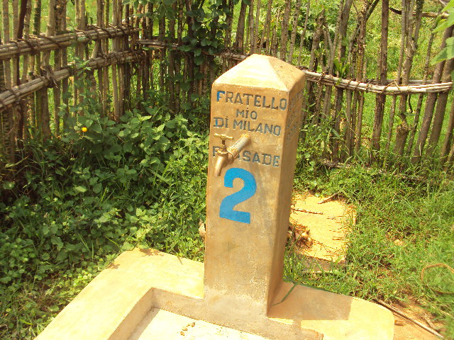 Fontana n° 2 presso la Scuola Ikungu