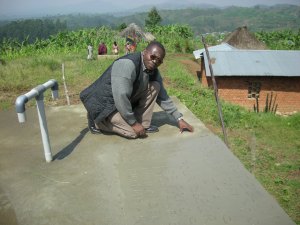 Realizzazione acqua a Kimbulu Butembo 015