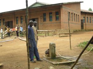 Realizzazione acqua a Kimbulu Butembo 026